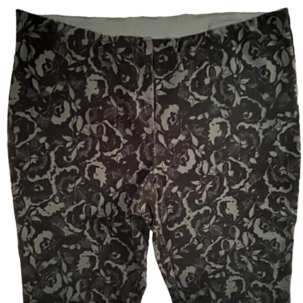 Alfani NWOT Women's Black Velvet Floral Flocked Pants Stretch Size 16 - Picture 3 of 9
